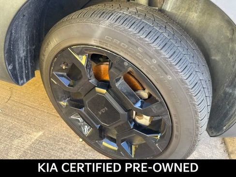 Certified 2025 Kia Sorento SX Prestige w/ Olive Brown Leather Package AWD/4WD image 4