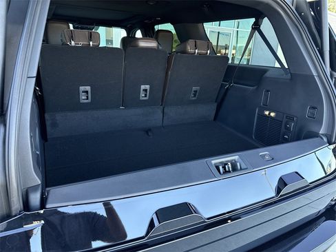 Used 2025 Ford Expedition Max King Ranch image 20