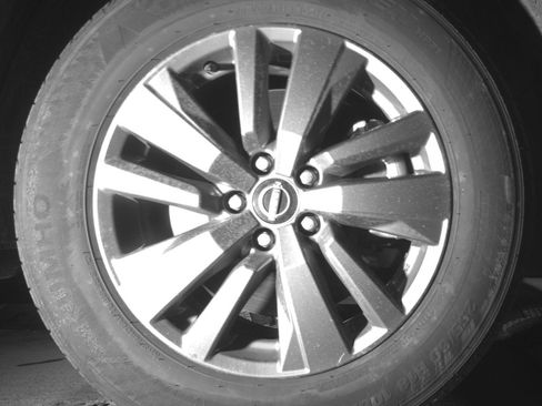 Used 2025 Nissan Pathfinder SV image 13