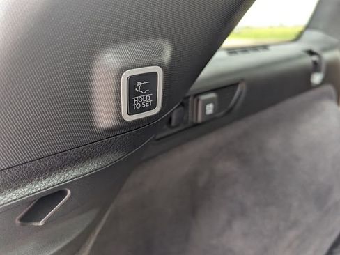 Used 2024 Jeep Grand Cherokee Summit AWD/4WD image 9