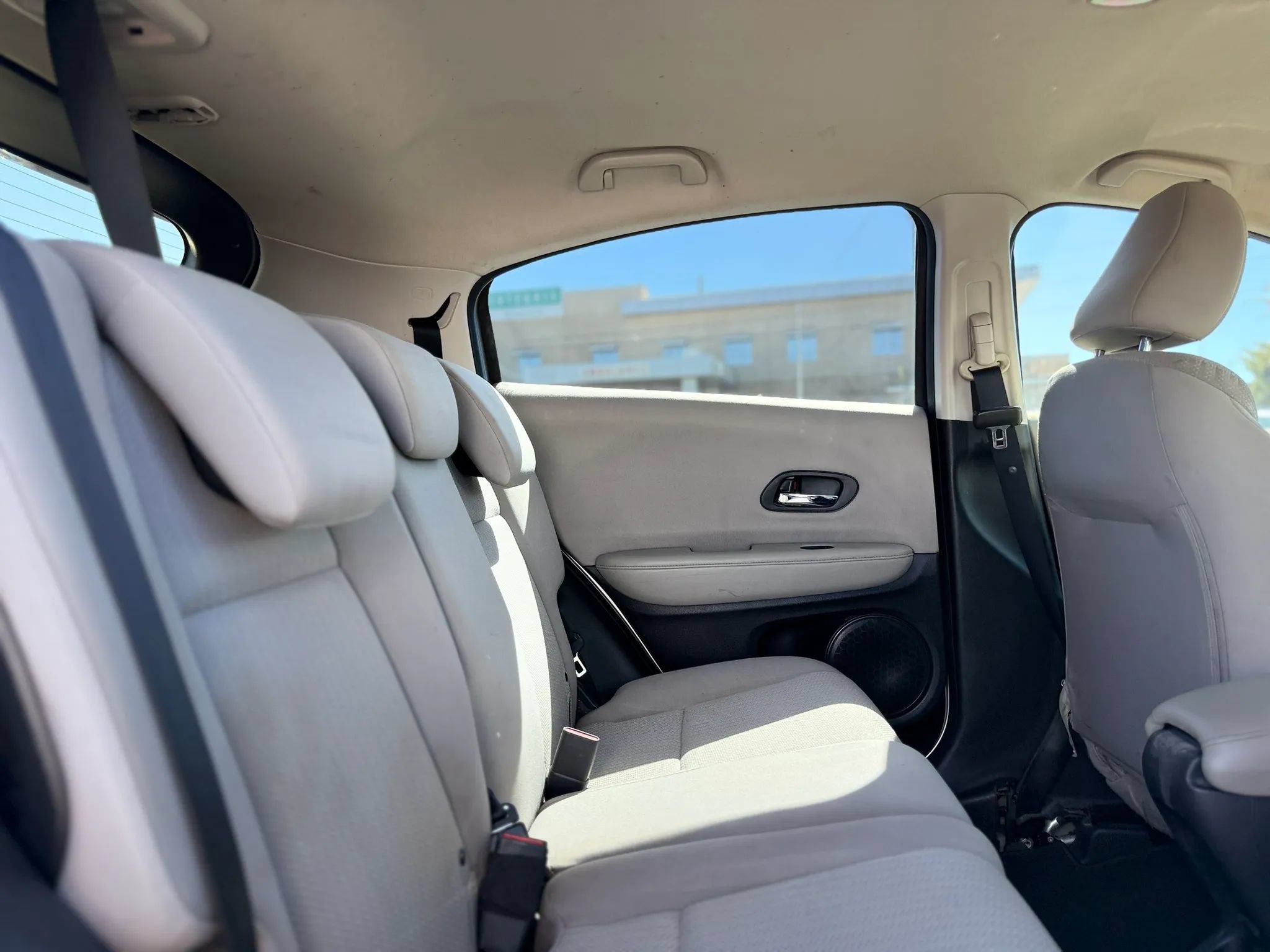 Used 2016 Honda HR-V LX image 21