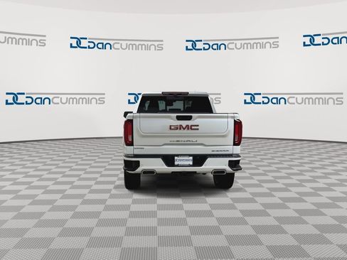 Used 2023 GMC Sierra 1500 Denali w/ Denali Reserve Package AWD/4WD image 7