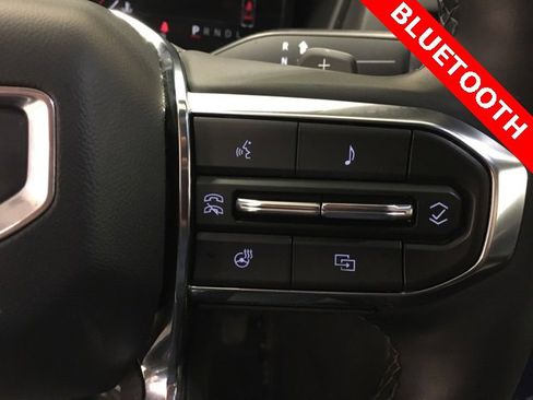 Used 2025 GMC Terrain Elevation image 29