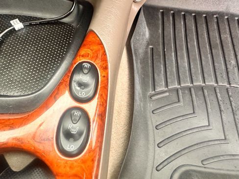 Used 2006 Toyota Tundra Limited image 18