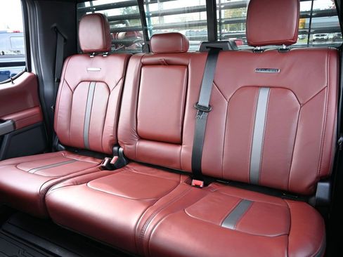 Used 2022 Ford F450 Platinum w/ FX4 Off-Road Package image 32