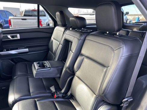 Used 2023 Ford Explorer XLT w/ Equipment Group 202A image 38