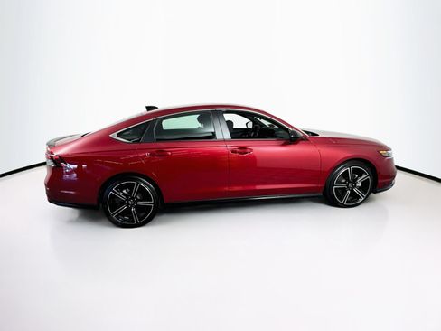 Used 2024 Honda Accord Sport image 8