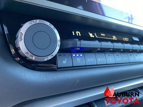 New 2026 Toyota Sequoia Platinum AWD/4WD image 40