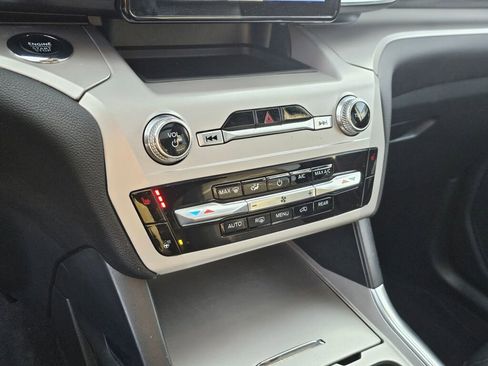 Certified 2023 Ford Explorer XLT w/ Equipment Group 202A image 30