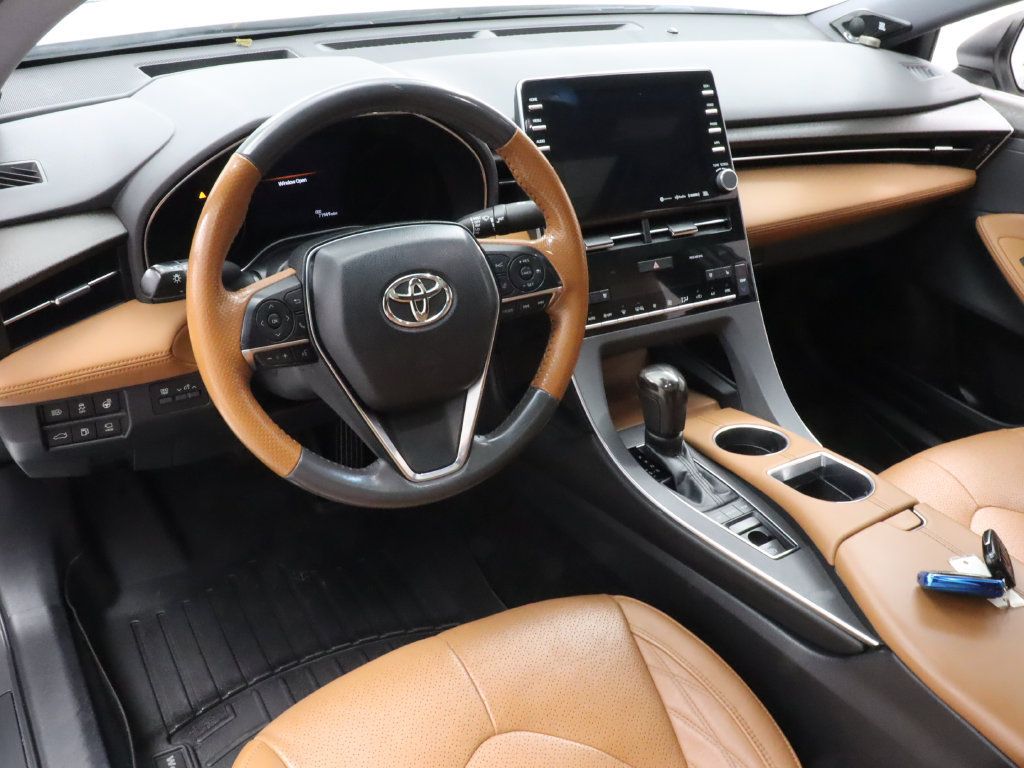 Used 2019 Toyota Avalon Limited w/ Advanced Safety Package FWD image 12