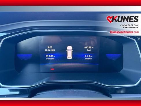 Used 2024 Volkswagen Jetta SE image 33