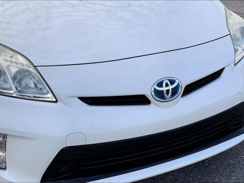 Used 2013 Toyota Prius Two image 29