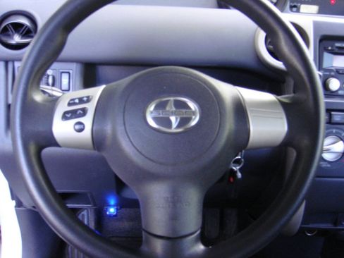 Used 2006 Scion xB FWD image 18