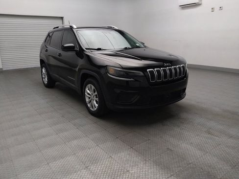 Used 2021 Jeep Cherokee Latitude FWD image 13