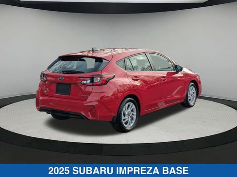 Certified 2025 Subaru Impreza 2.0i image 4