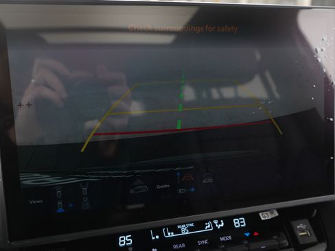 Used 2025 Toyota Sequoia 4WD image 35