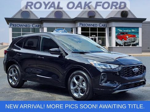 Certified 2023 Ford Escape ST-Line Select w/ Tech Pack #2 AWD/4WD image 1