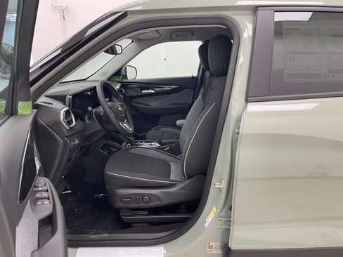 New 2026 Chevrolet TrailBlazer LT w/ Convenience Package AWD/4WD image 7