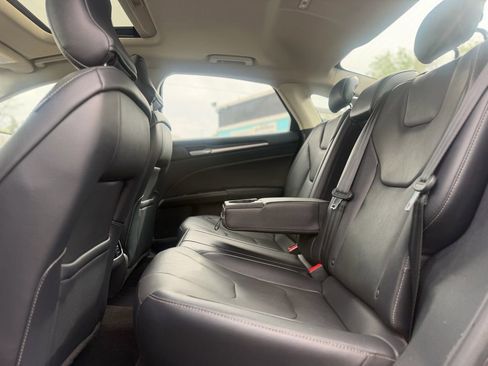 Used 2018 Ford Fusion Titanium AWD/4WD image 9