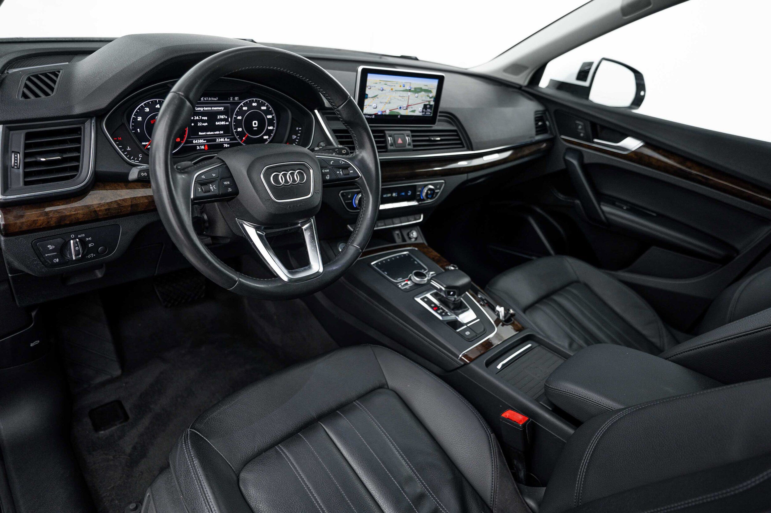 Used 2019 Audi Q5 2.0T Premium Plus w/ Premium Plus Package AWD/4WD image 10
