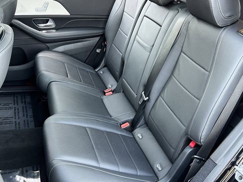 Used 2024 Mercedes-Benz GLS 450 4MATIC w/ AMG Line Exterior image 15