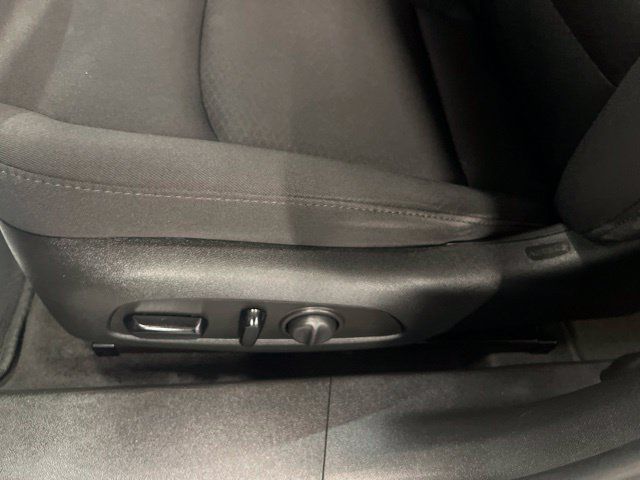 Used 2023 Chevrolet Malibu LT FWD image 22