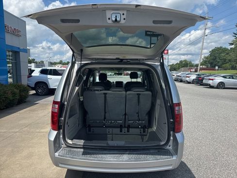 Used 2010 Dodge Grand Caravan SE w/ Popular Equipment Group FWD image 8
