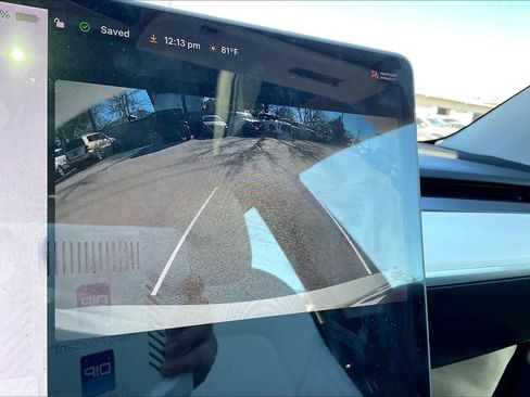 Used 2021 Tesla Model 3 Standard Range Plus image 25