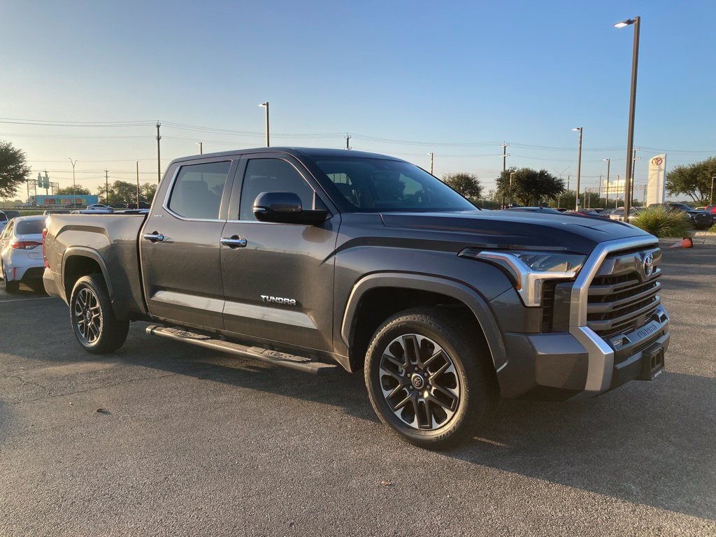 Used 2024 Toyota Tundra Limited w/ Power Package AWD/4WD image 2