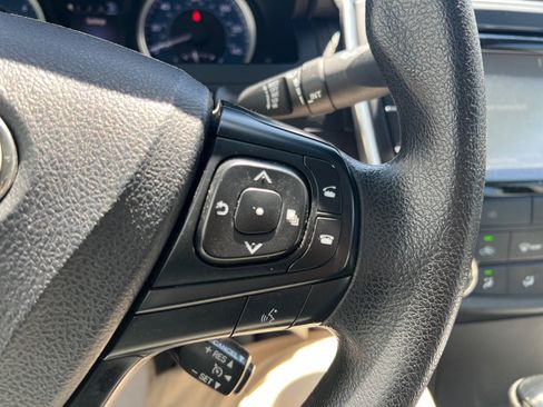 Used 2017 Toyota Camry LE FWD image 27