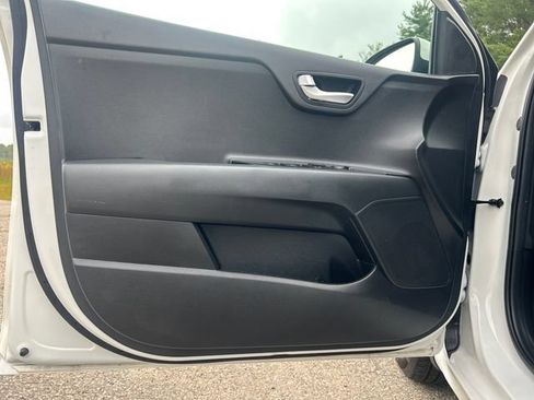 Used 2020 Kia Rio S FWD image 11