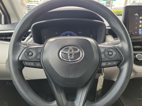 Used 2026 Toyota Corolla Cross L FWD image 16