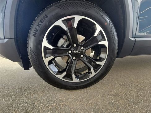 Used 2026 Chevrolet Equinox LT w/ Convenience Package II image 32