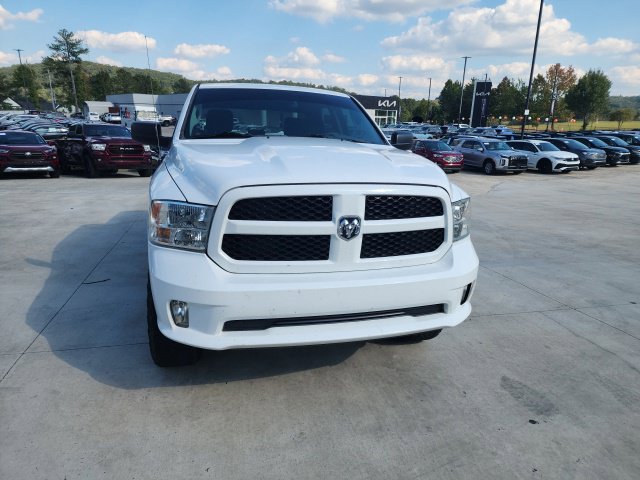 Used 2015 RAM 1500 Express AWD/4WD image 2
