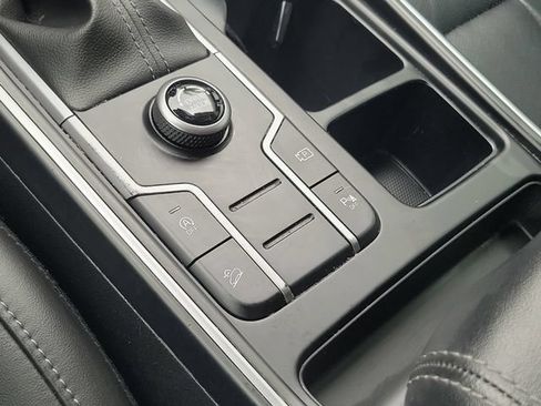 Used 2023 Kia Sorento S FWD image 29