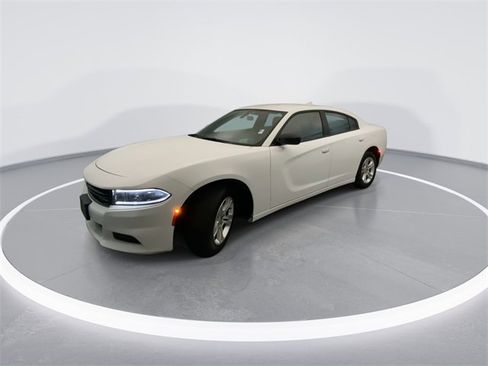 Used 2023 Dodge Charger SXT image 8