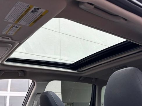 Used 2019 Subaru Forester Premium AWD/4WD image 9