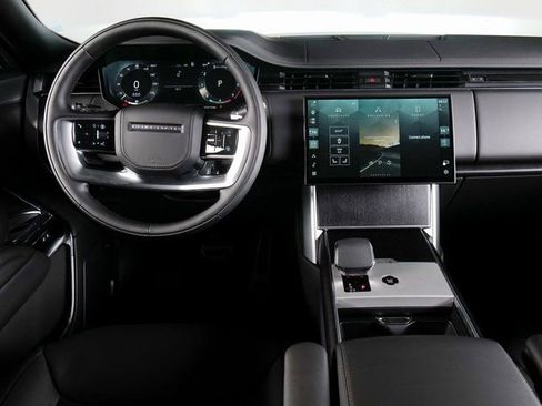 New 2026 Land Rover Range Rover SE image 11
