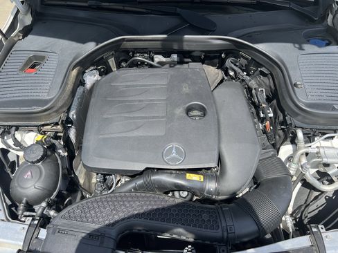 Used 2020 Mercedes-Benz GLC 300 4MATIC image 36