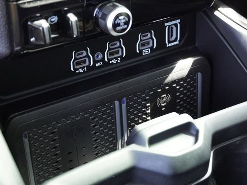 Used 2025 RAM 3500 Longhorn AWD/4WD image 32