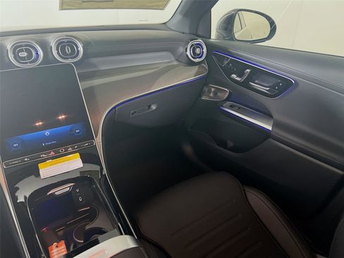 New 2026 Mercedes-Benz GLC 300 4MATIC image 24