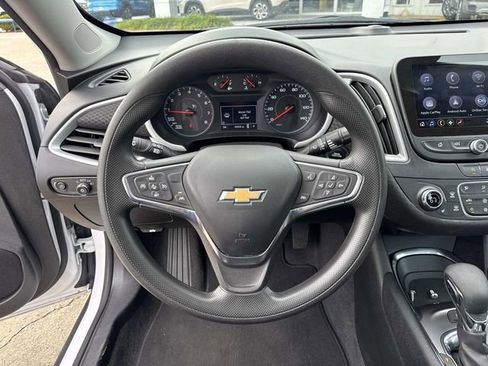 Used 2024 Chevrolet Malibu LT image 43
