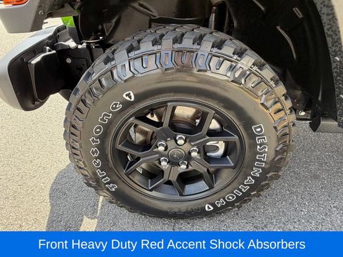 Certified 2025 Jeep Gladiator Sport AWD/4WD image 14