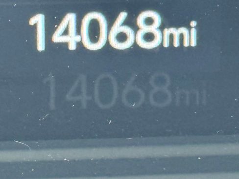 Used 2023 Hyundai Venue SEL w/ Cargo Package image 20