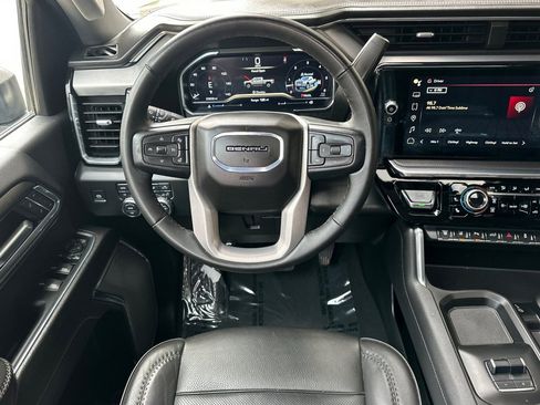 Certified 2024 GMC Sierra 2500 Denali w/ Denali Reserve Package image 17