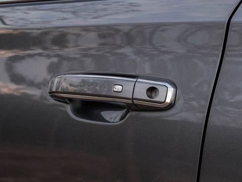 Used 2019 GMC Yukon XL Denali w/ Denali Ultimate Package image 49