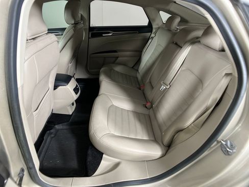 Certified 2017 Ford Fusion SE w/ Fusion SE Technology Package image 31