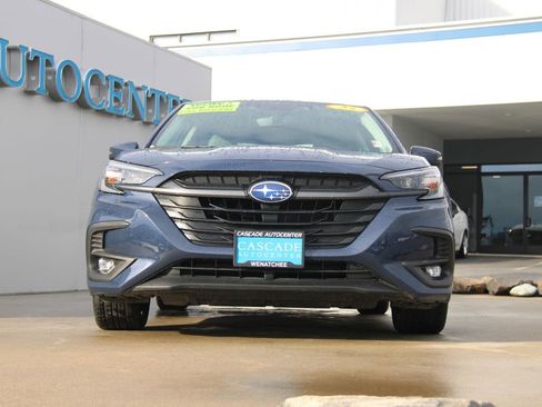 Used 2025 Subaru Legacy Limited image 3