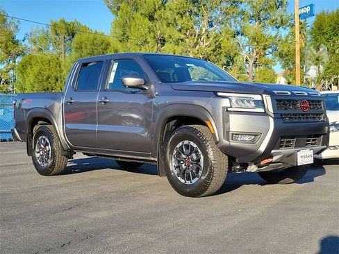 New 2025 Nissan Frontier PRO-4X w/ Pro Premium Package image 14