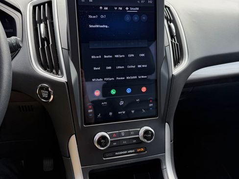 Used 2024 Ford Edge SEL image 19